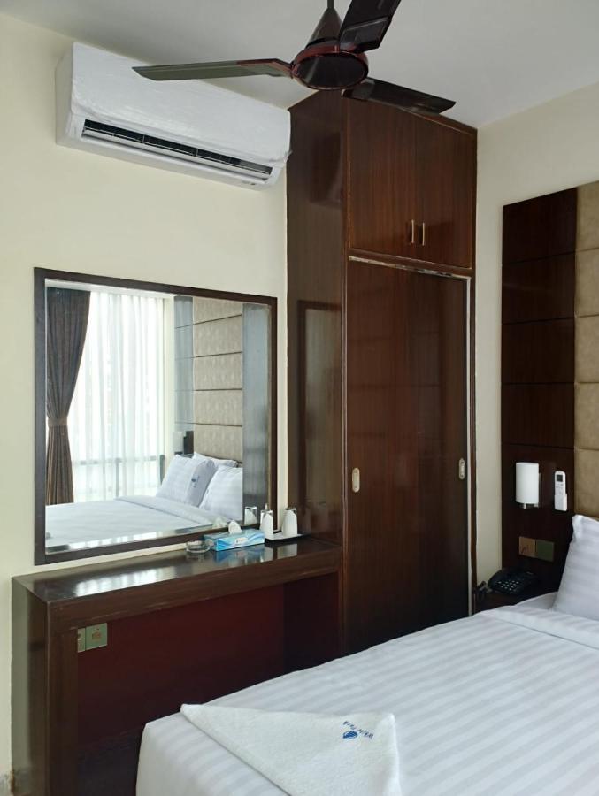 White Park Hotel & Suites Chittagong Luaran gambar