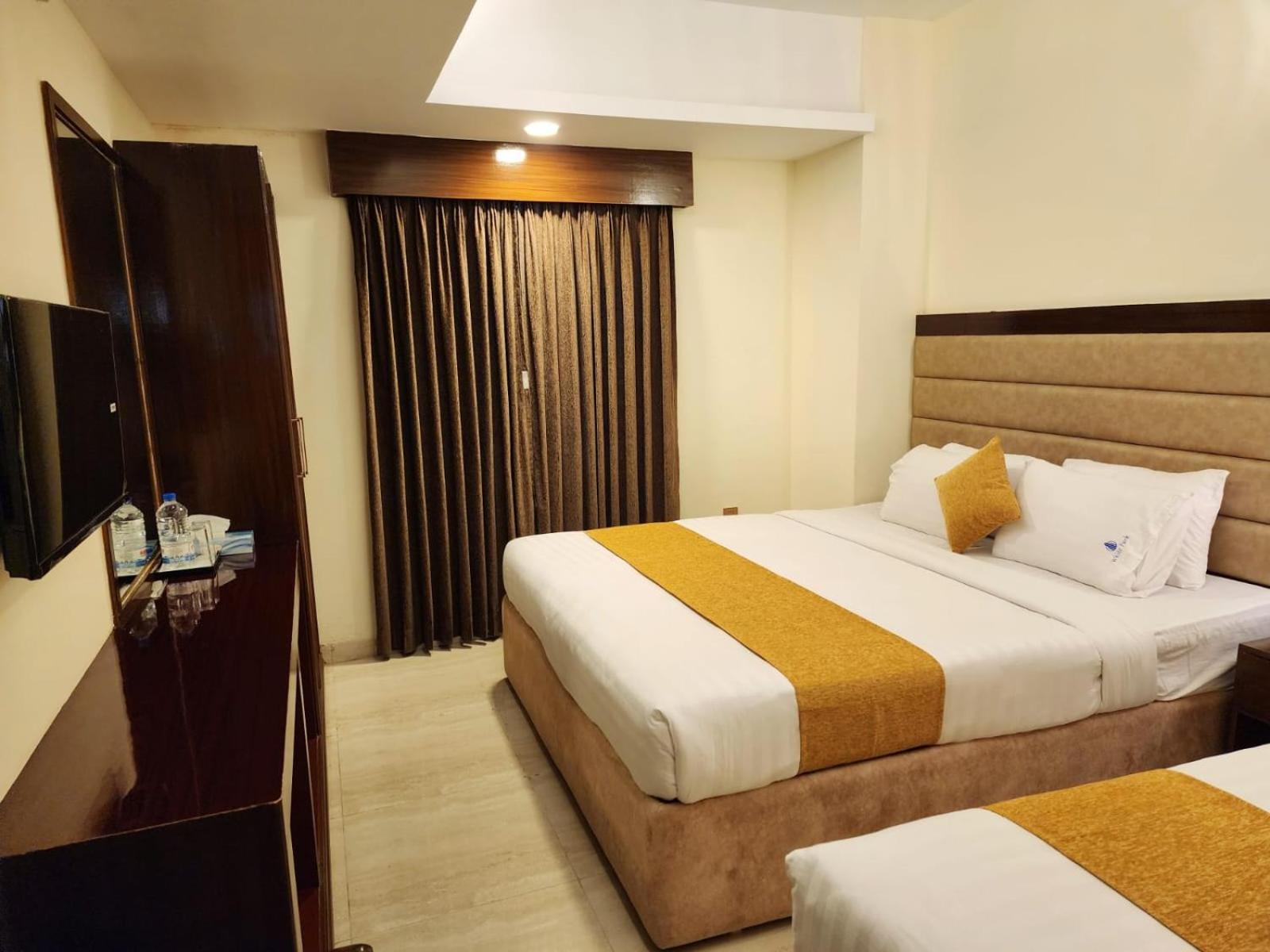 White Park Hotel & Suites Chittagong Luaran gambar