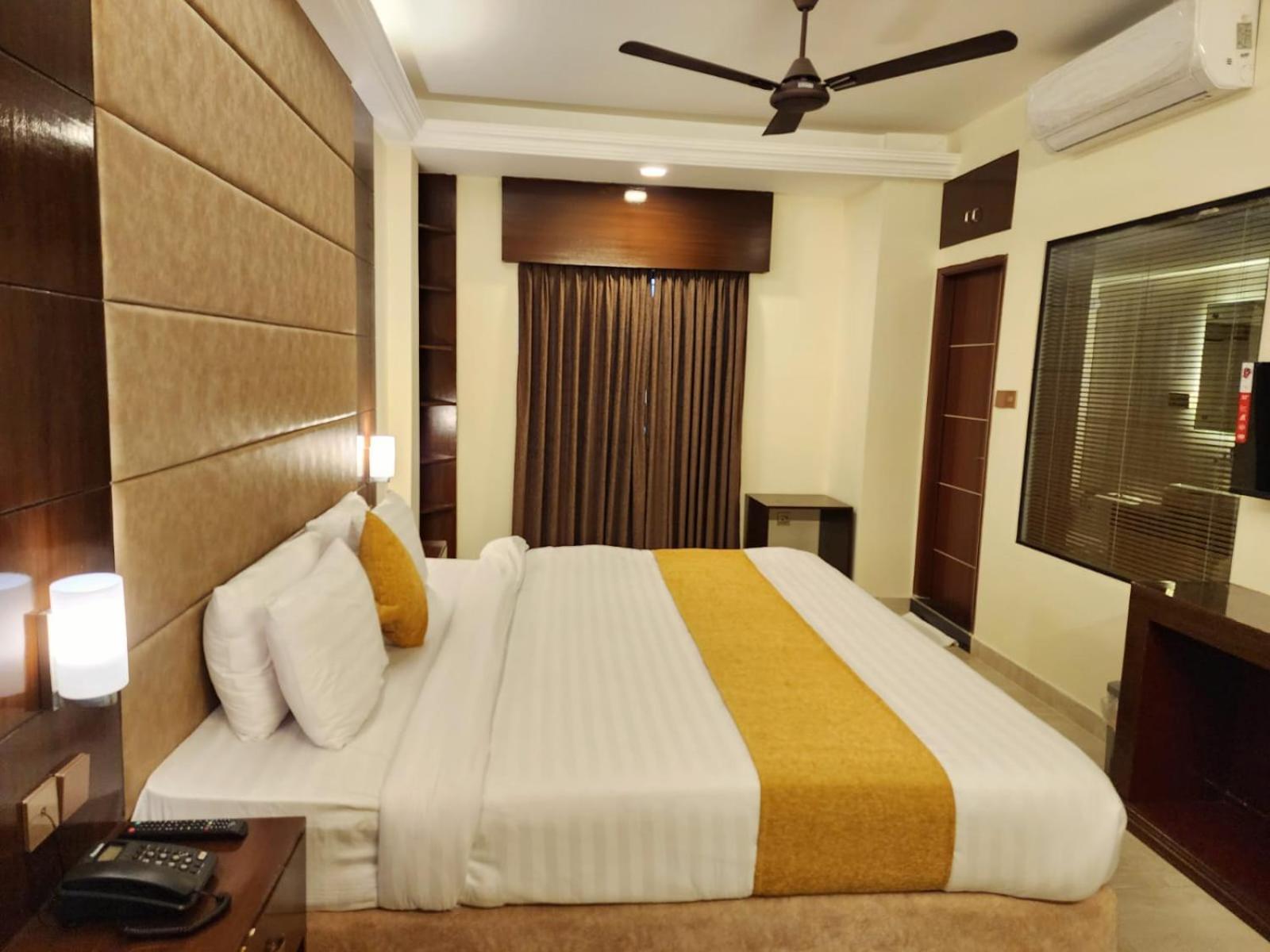 White Park Hotel & Suites Chittagong Luaran gambar