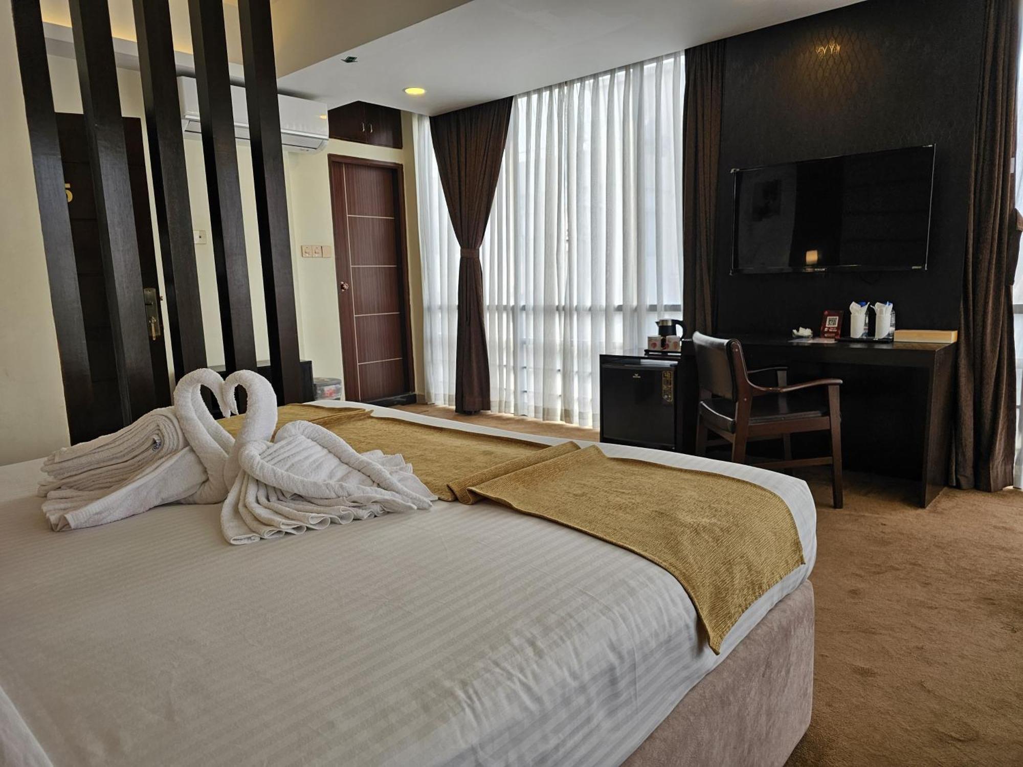 White Park Hotel & Suites Chittagong Luaran gambar