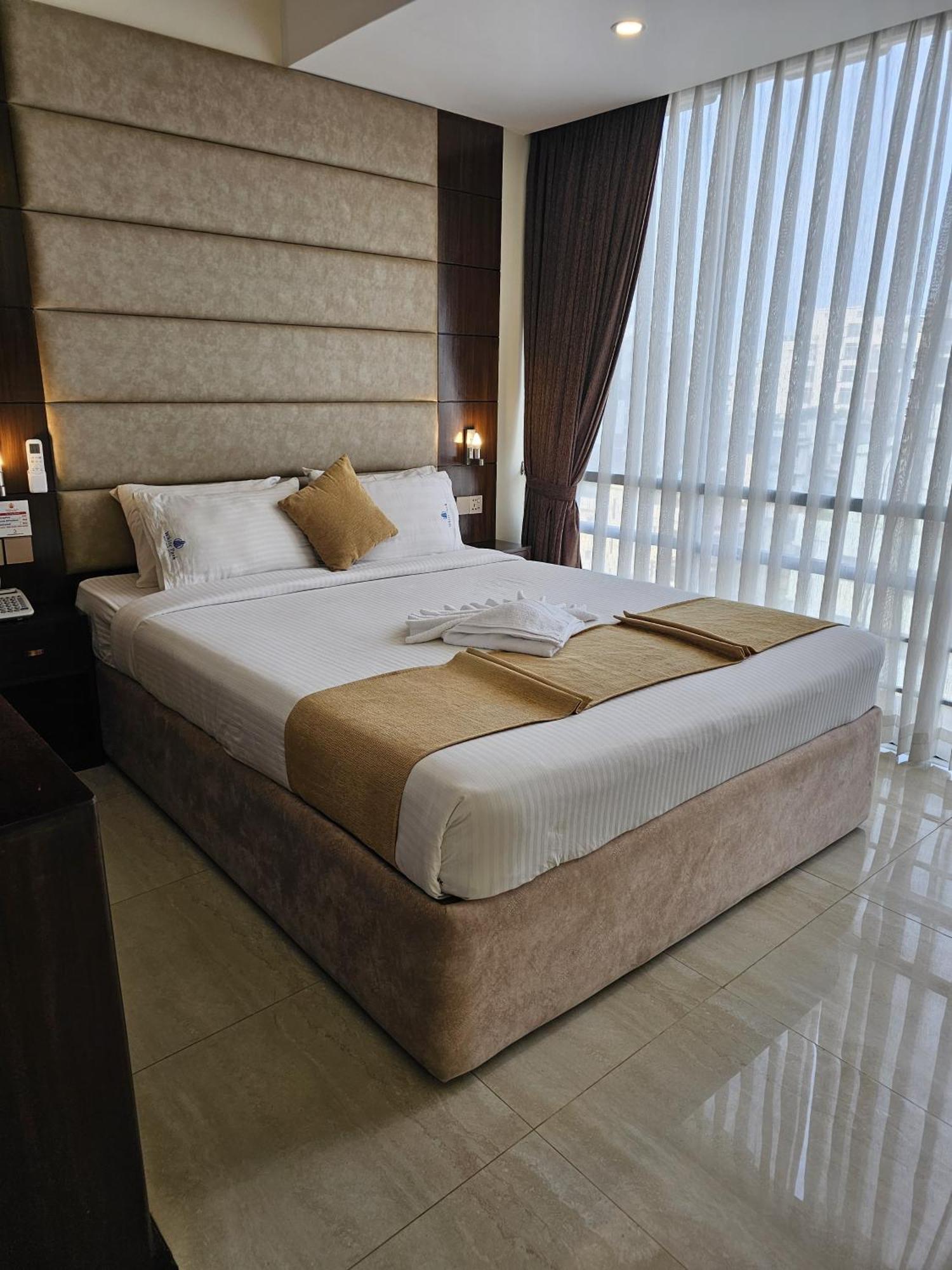 White Park Hotel & Suites Chittagong Luaran gambar